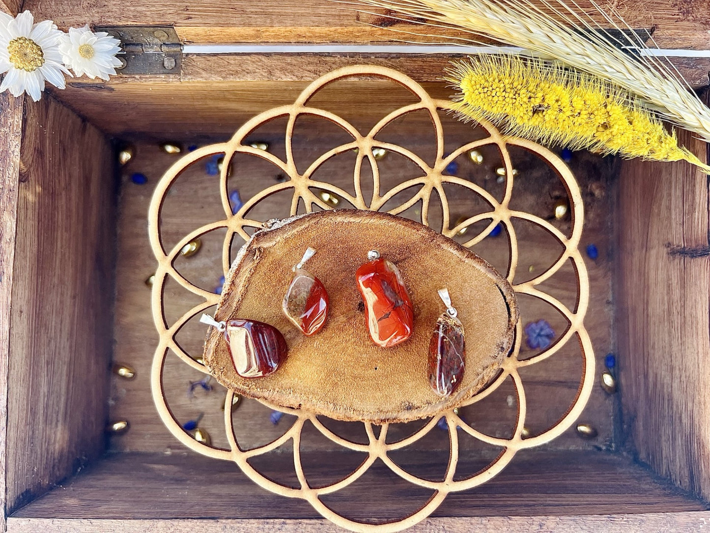 Pendentif en pierre de Jaspe Bréschia