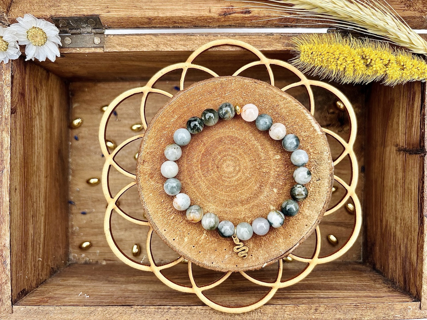 Bracelet en pierre d'Oeil De Chat avec breloque (8mm)