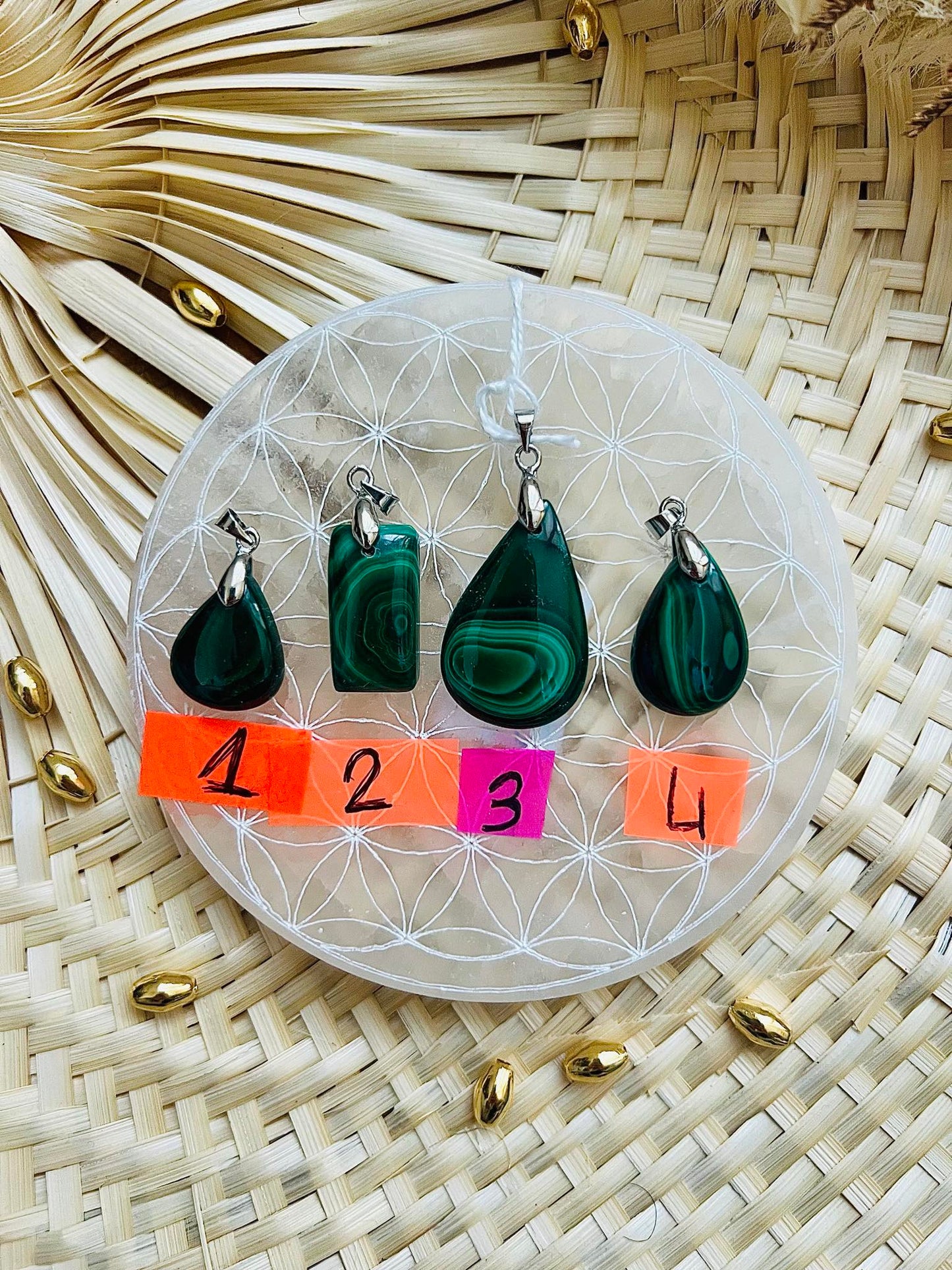 Pendentif en pierre de Malachite