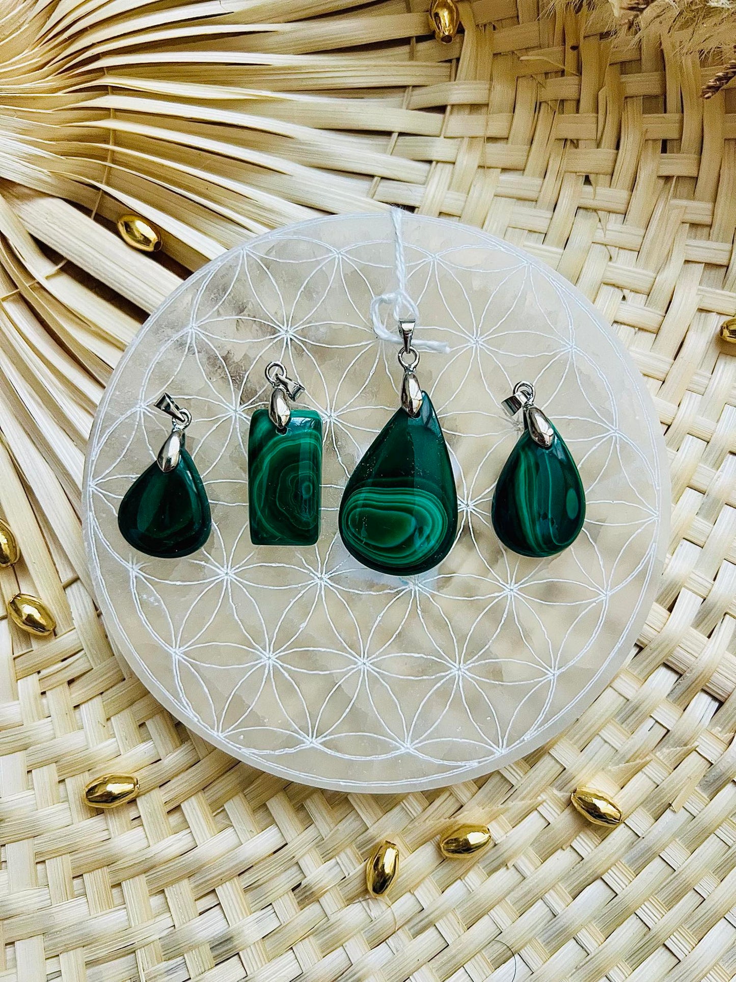 Pendentif en pierre de Malachite