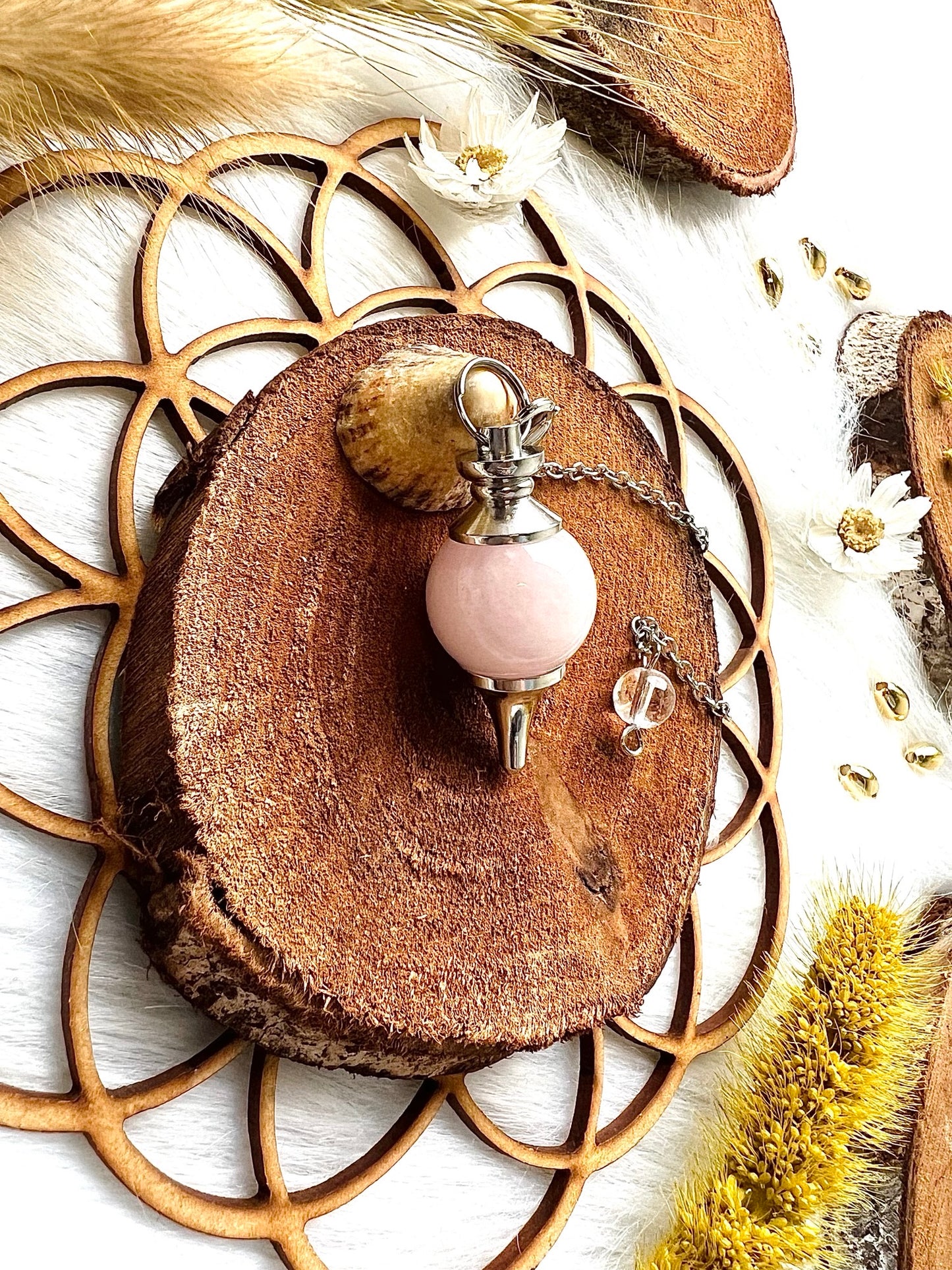 Pendule en pierre de Quartz-Rose