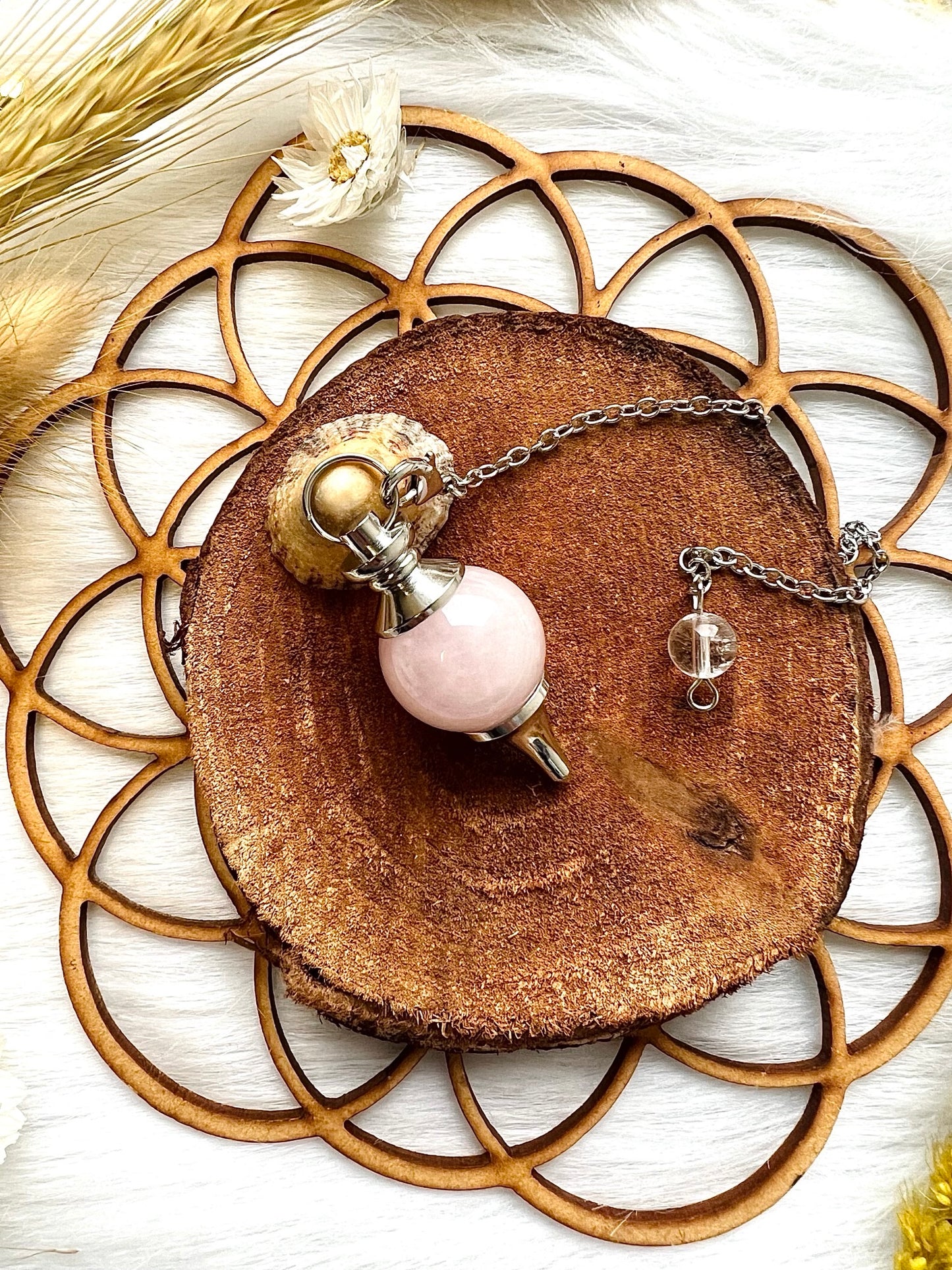 Pendule en pierre de Quartz-Rose