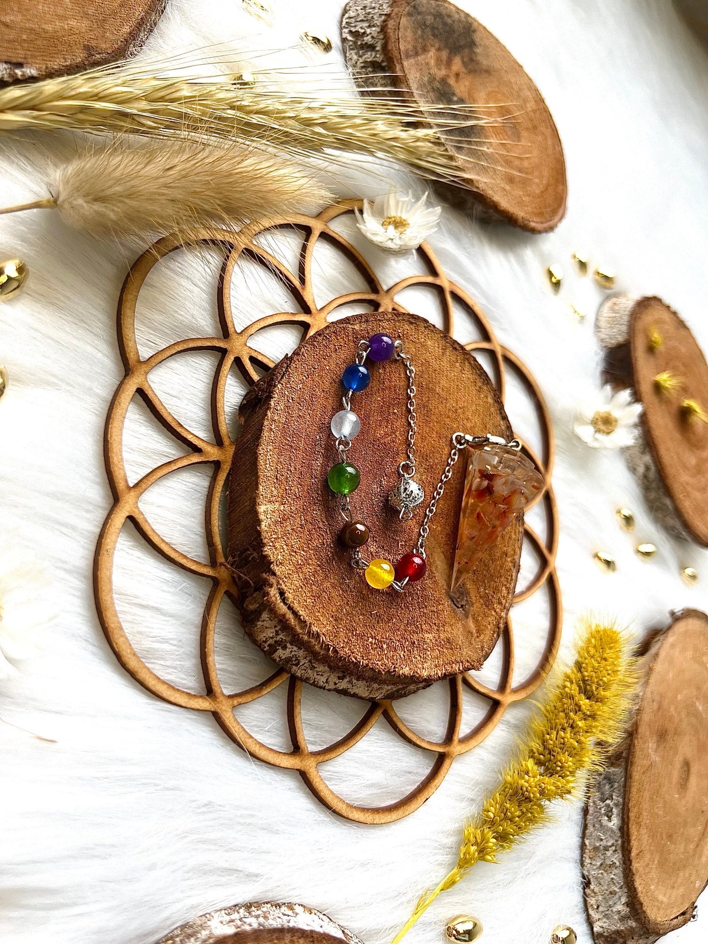 Pendule orgonite en Cornaline avec pierre 7 Chakras